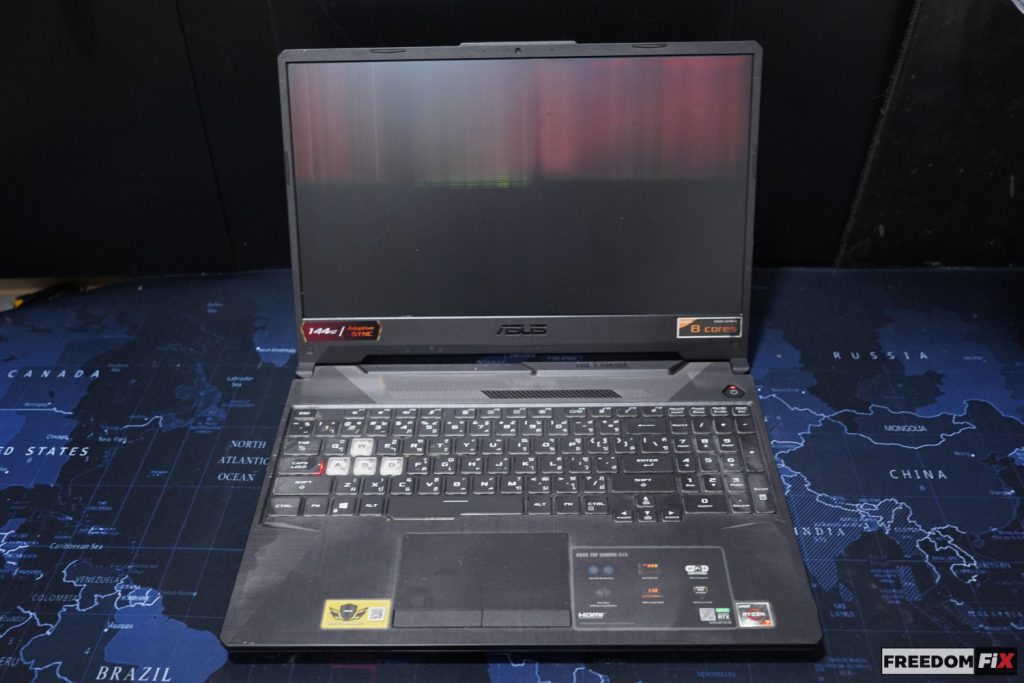 เปลี่ยนจอโน๊ตบุ๊ค ASUS จอแตก จอร้าว จอเสีย จอเป็นเส้น จอสีเพี้ยน จอสั่น จอลาย จอมืด จอลาง ทุกอาการที่เกี่ยวกับจอ เราเปลี่ยนได้