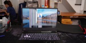 เปลี่ยนจอโน๊ตบุ๊ค ASUS FX506L FX506LH-HN004W จอแตก จอร้าว จอเสีย เป็นเส้น สีเพี้ยน